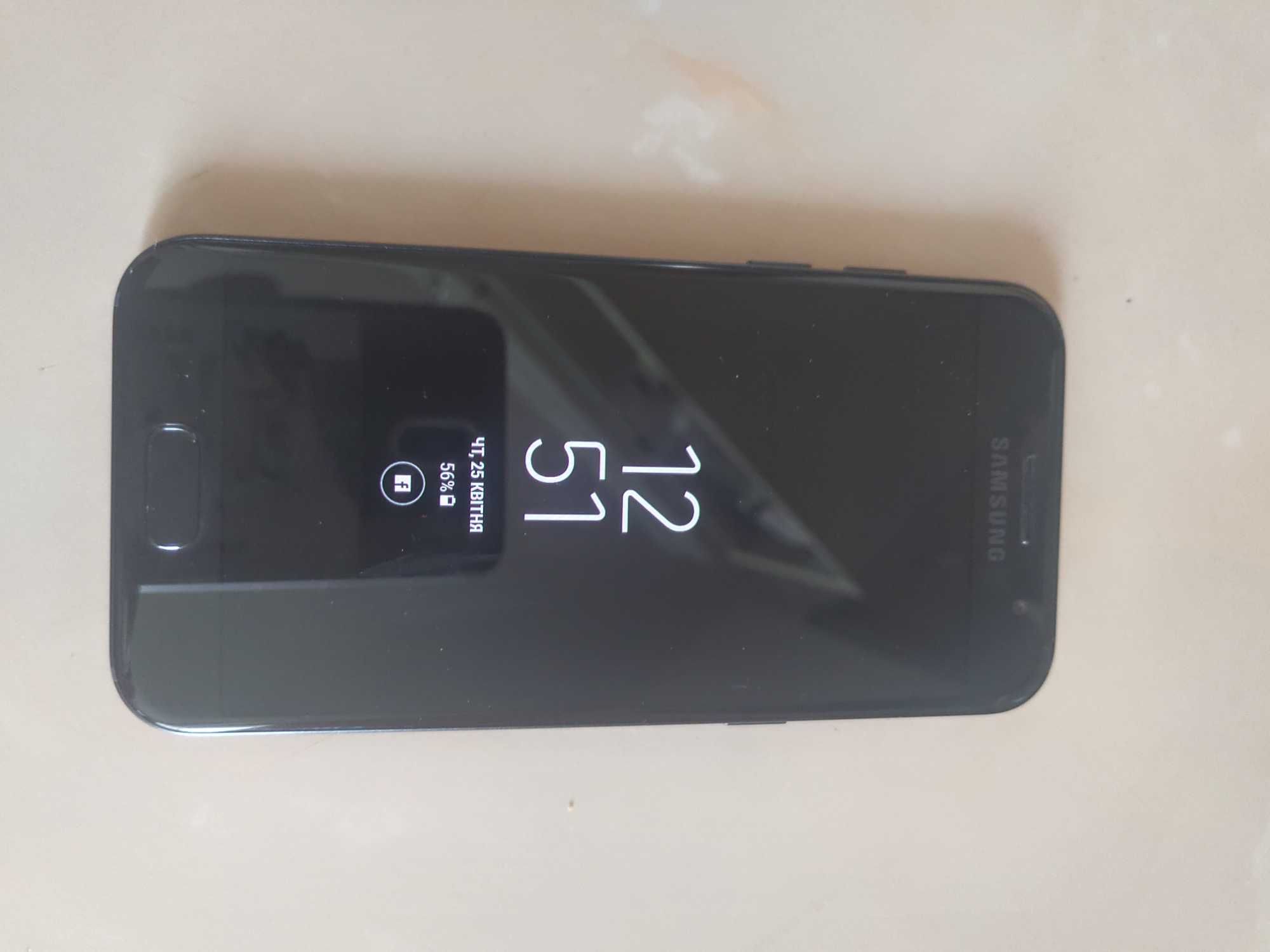 Samsung Galaxy A3,чорний