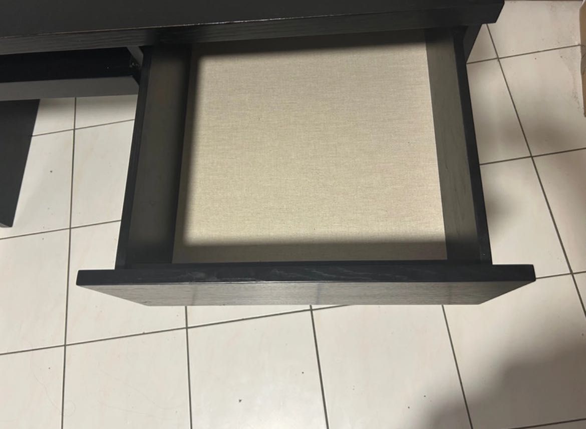 Secretaria preta