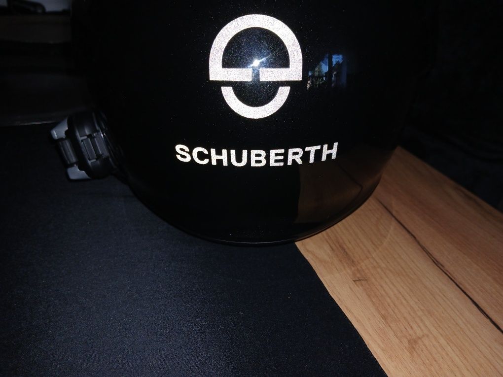 Kask motocyklowy szczekowy Schuberth C4 rozm S