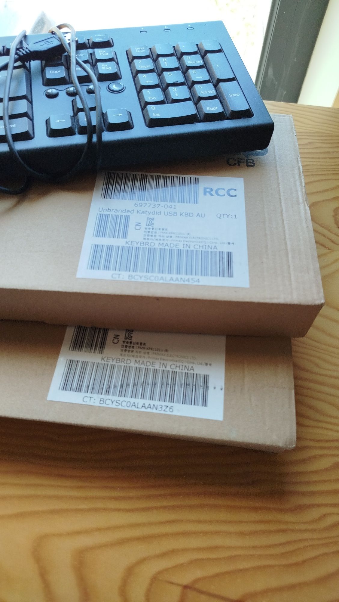 Três Teclados HP