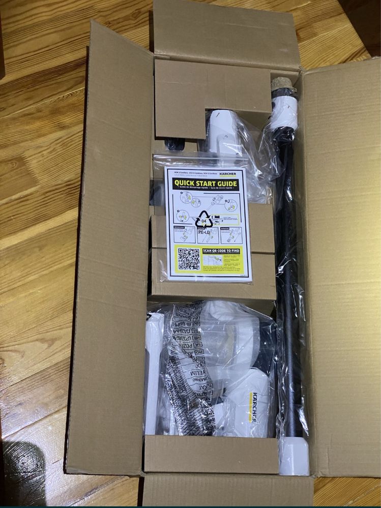 Karcher VCN 3 преміум пилосос, безщітковий мотор 450Вт, 59хв на заряді