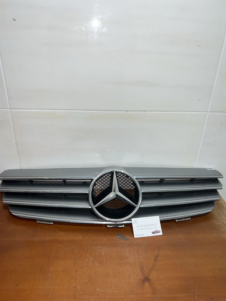 Grelha frontal mercedes clk w209