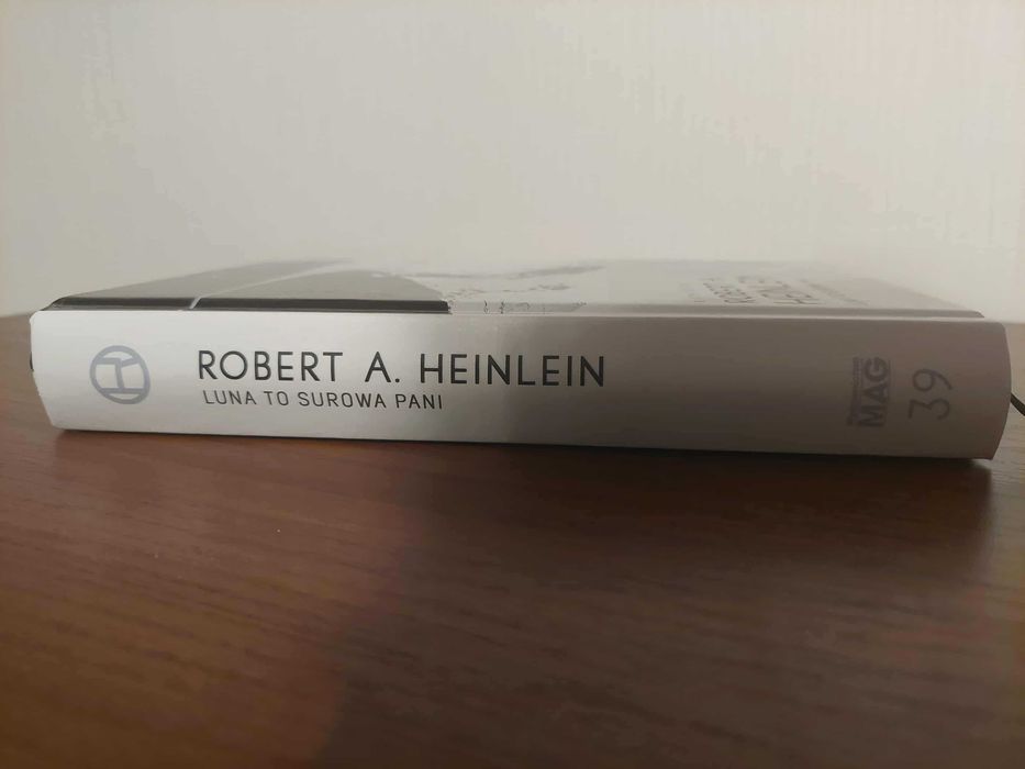 Robert A. Heinlein - Luna to surowa pani