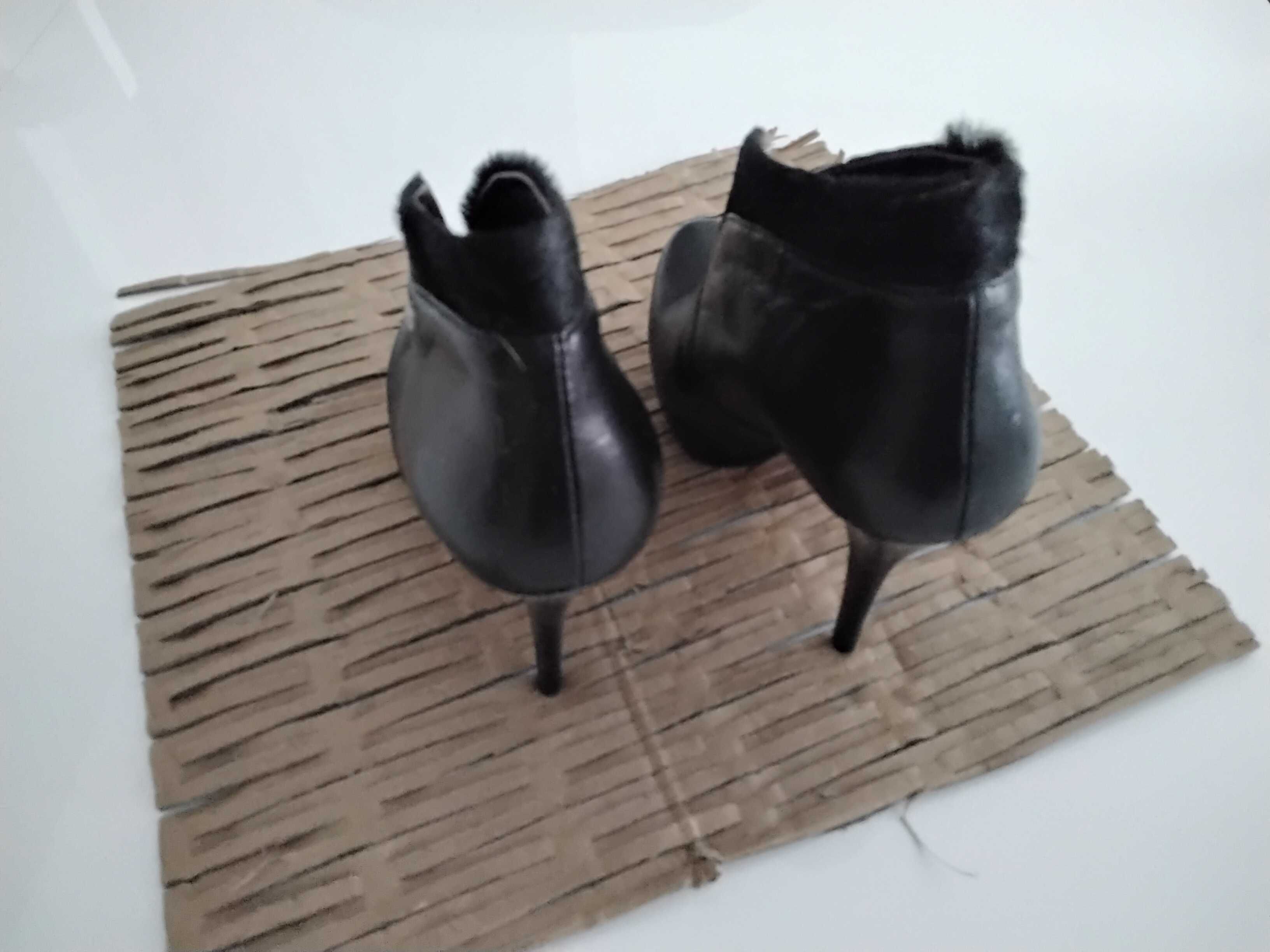 Botins missanga em pele