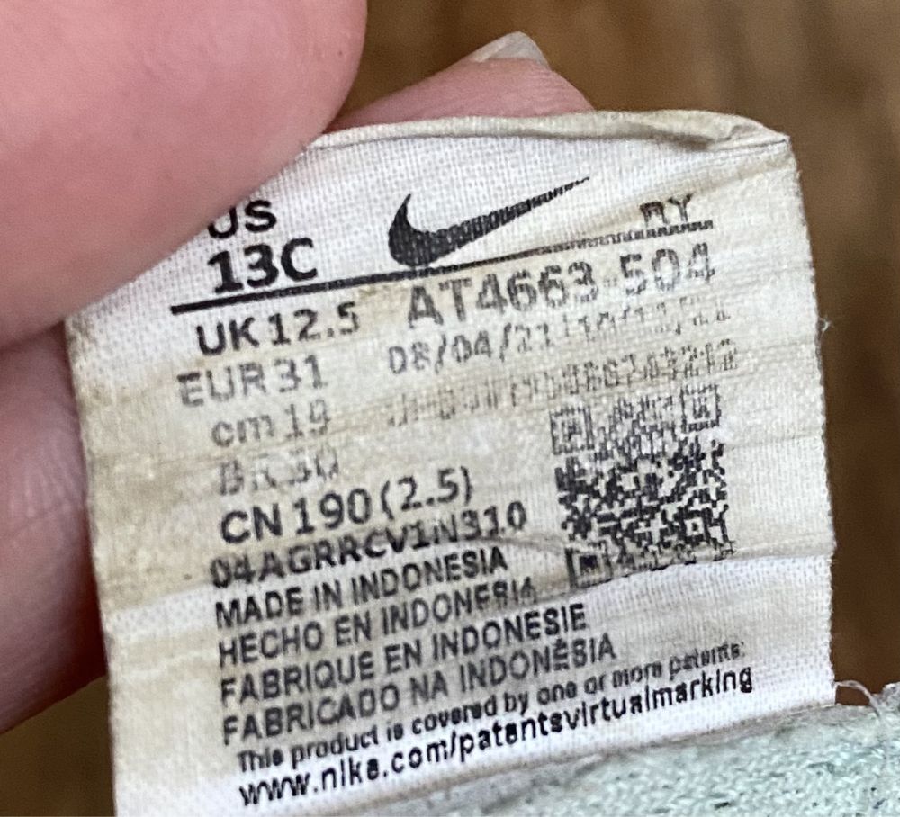 Nike кроссовки на девочку 31 р. 20 см оригинал