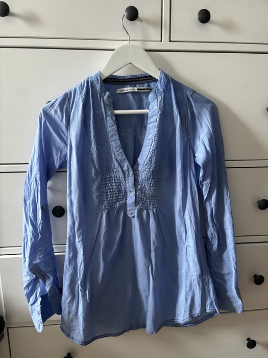 Niebieska bluzka stradivarius s