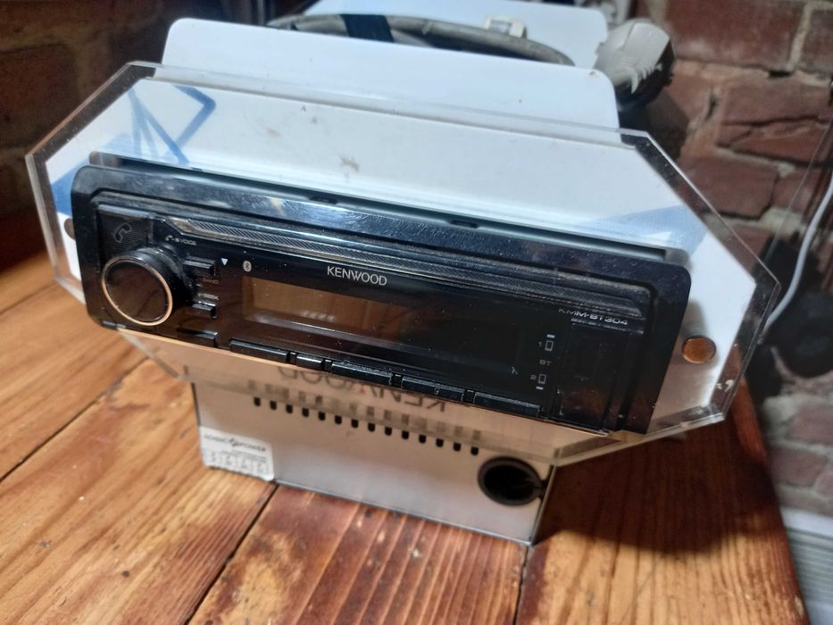 Автомагнітола Kenwood KMM-BT304
