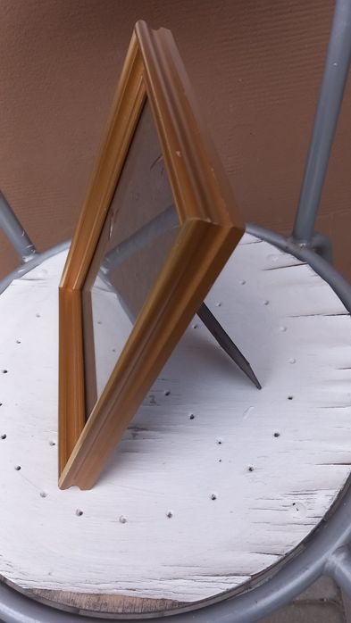 Złota ramka na zdjęcia