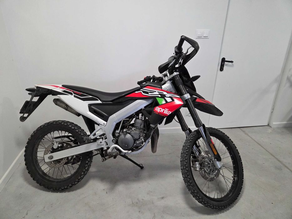 Supermoto Aprilia RX 50 2018 na kategorię AM