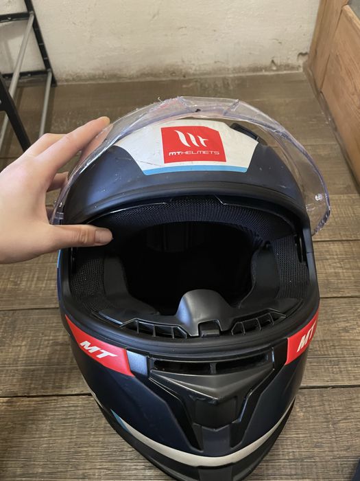 мотошлем MT BRAKER