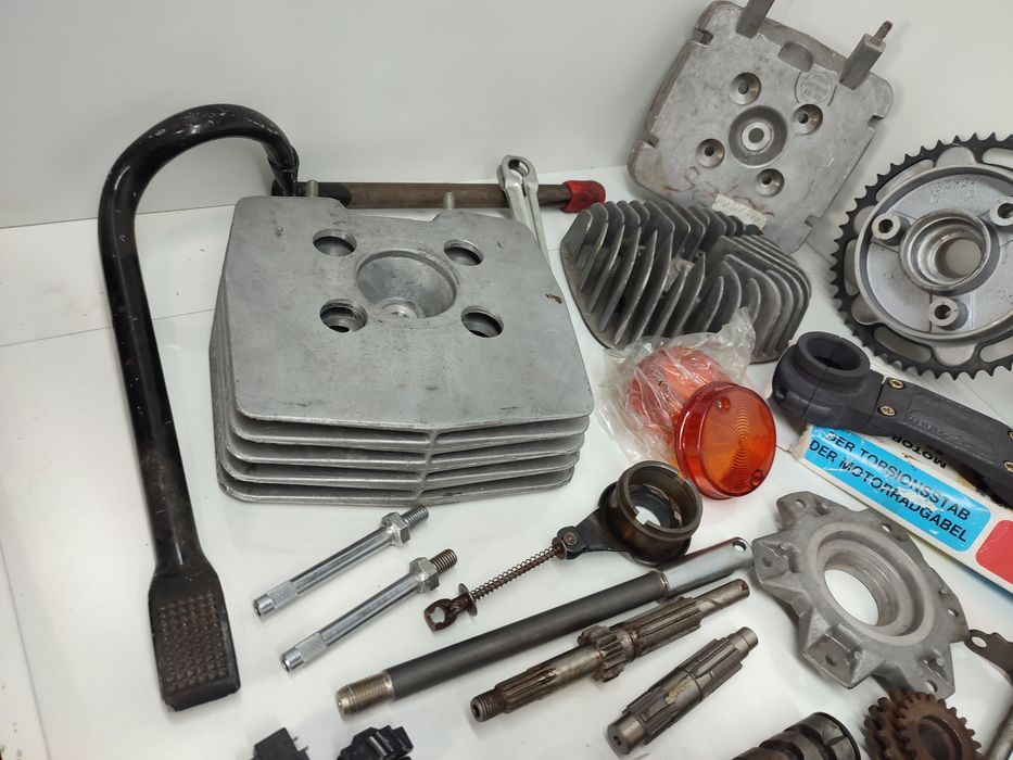 Fabrycznie nowe części DDR MZ ETZ 250 251 oraz 150 125 lub 301 TS ES