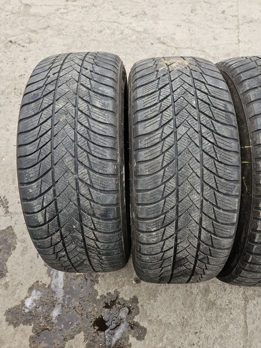 Sprzedam Opony Zimowe Bridgestone  225/60R17