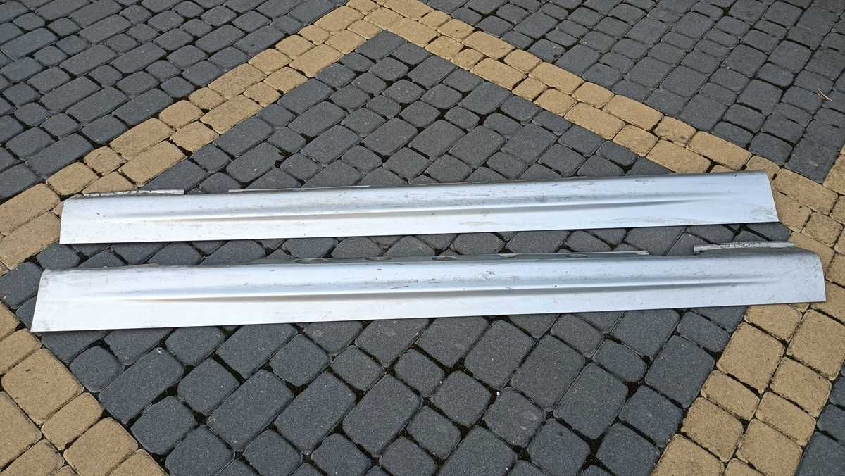 Nakładki na Progi BMW E46 Sedan Kombi kolor Titan-silber