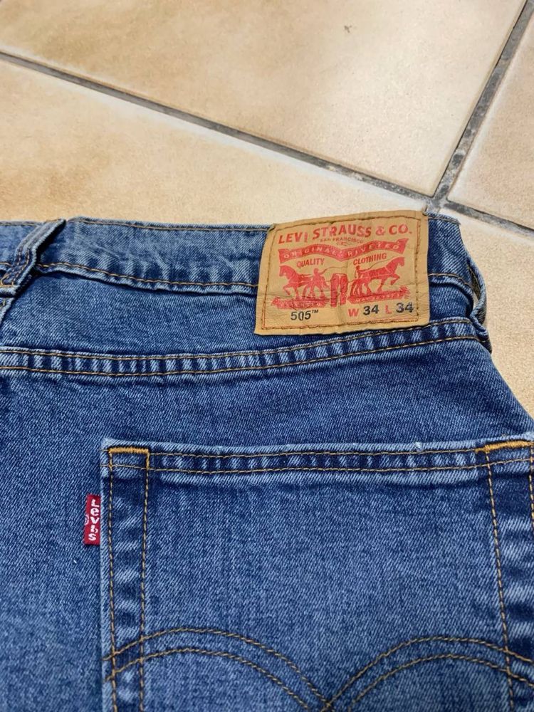 Джинсові шорти оригінальні levis usa сині оптом  нові сток vintage 32