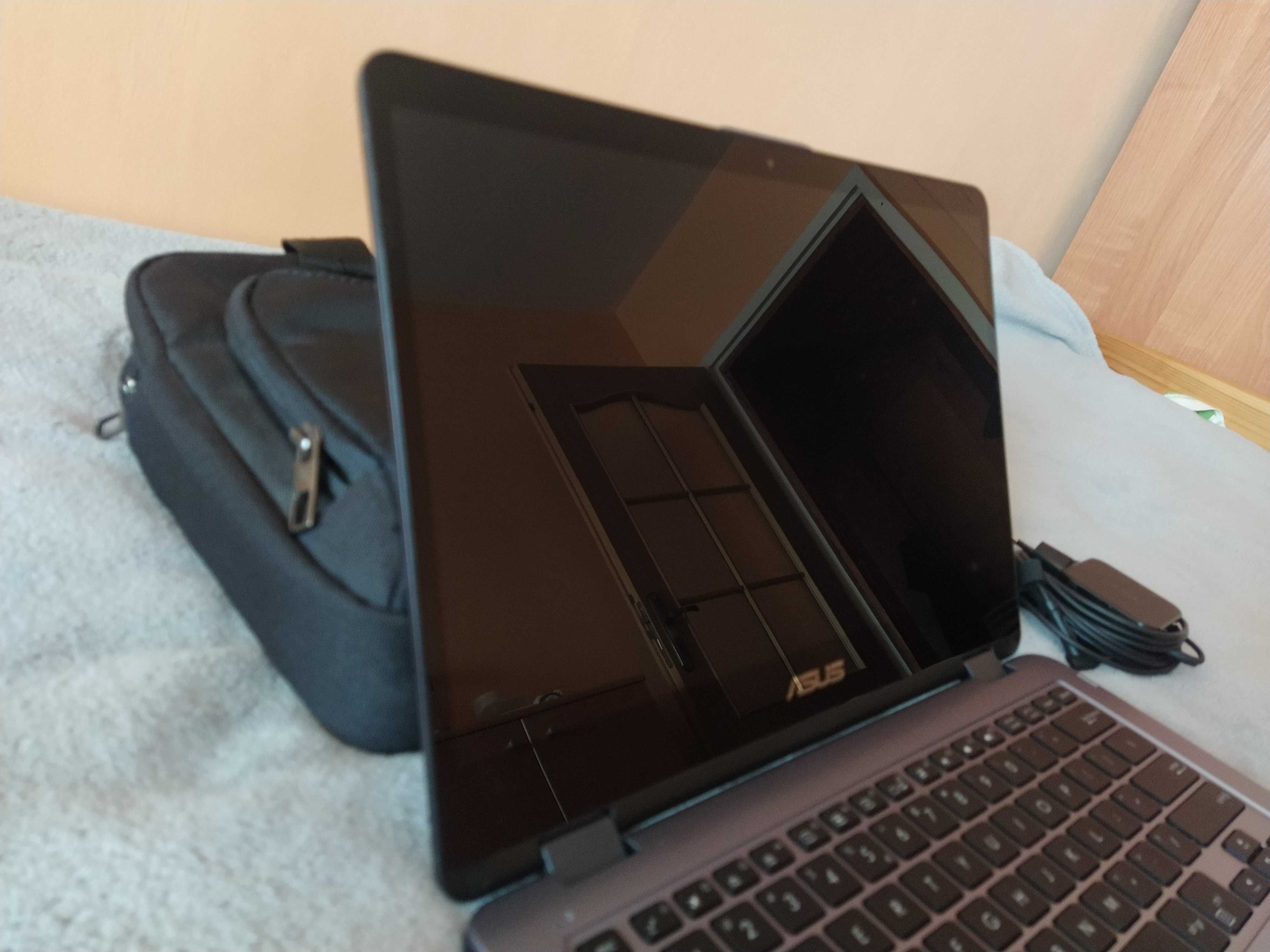 Laptop ASUS VivoBook Flip 14, model TP410UAR, i5-8250U, 8GB RAM, dotyk