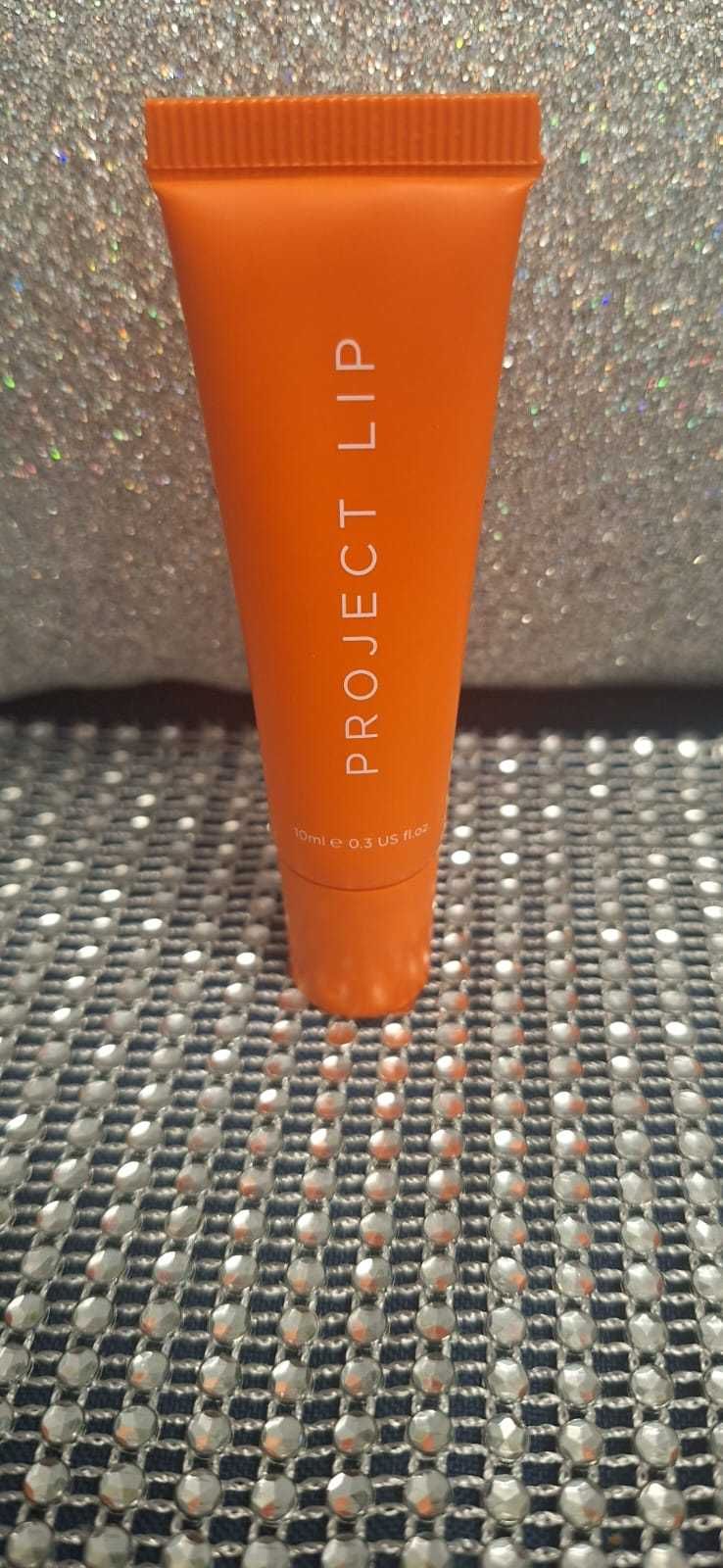 wartość 69zł! nowy Project Cosmetics buff -peelingujący balsam do ust