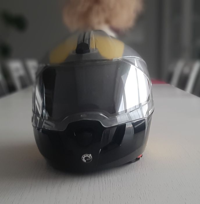 Kask Ski Doo BRP XL jak NowyKask jest jak Nowy 
Ubrany moze 2 razy 
Ża