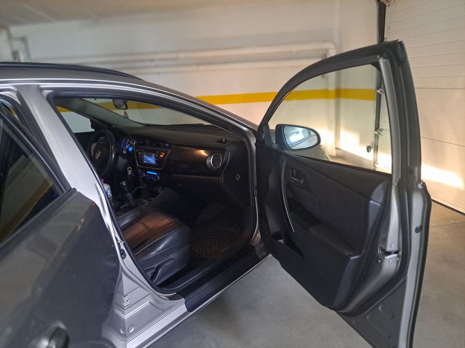 Carrinha toyota auris