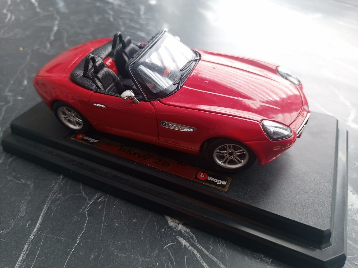 Model metalowy BMW Z8 1:24