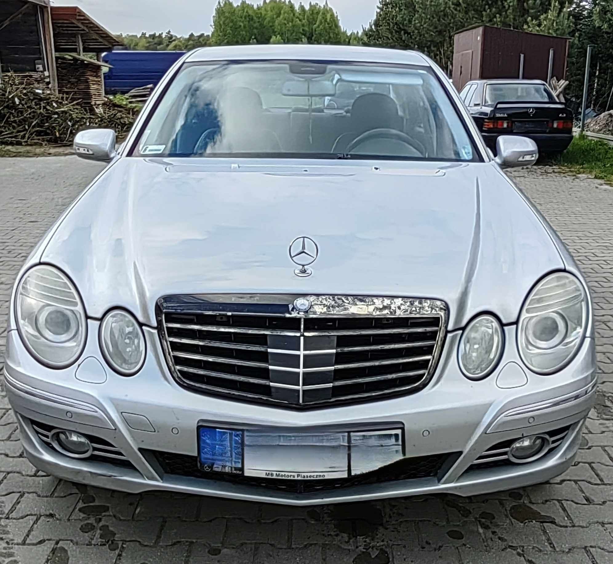 *Mercedes-Benz E 420 4.0 CDI