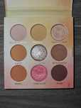 Paleta cienie do powiek makijaż Revolution make up