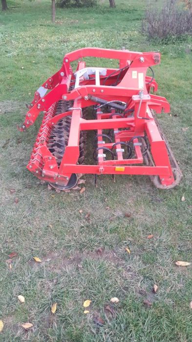 Agregat uprawowo-siewny Agro-Factory Kultywator Przedsiewny Bierny