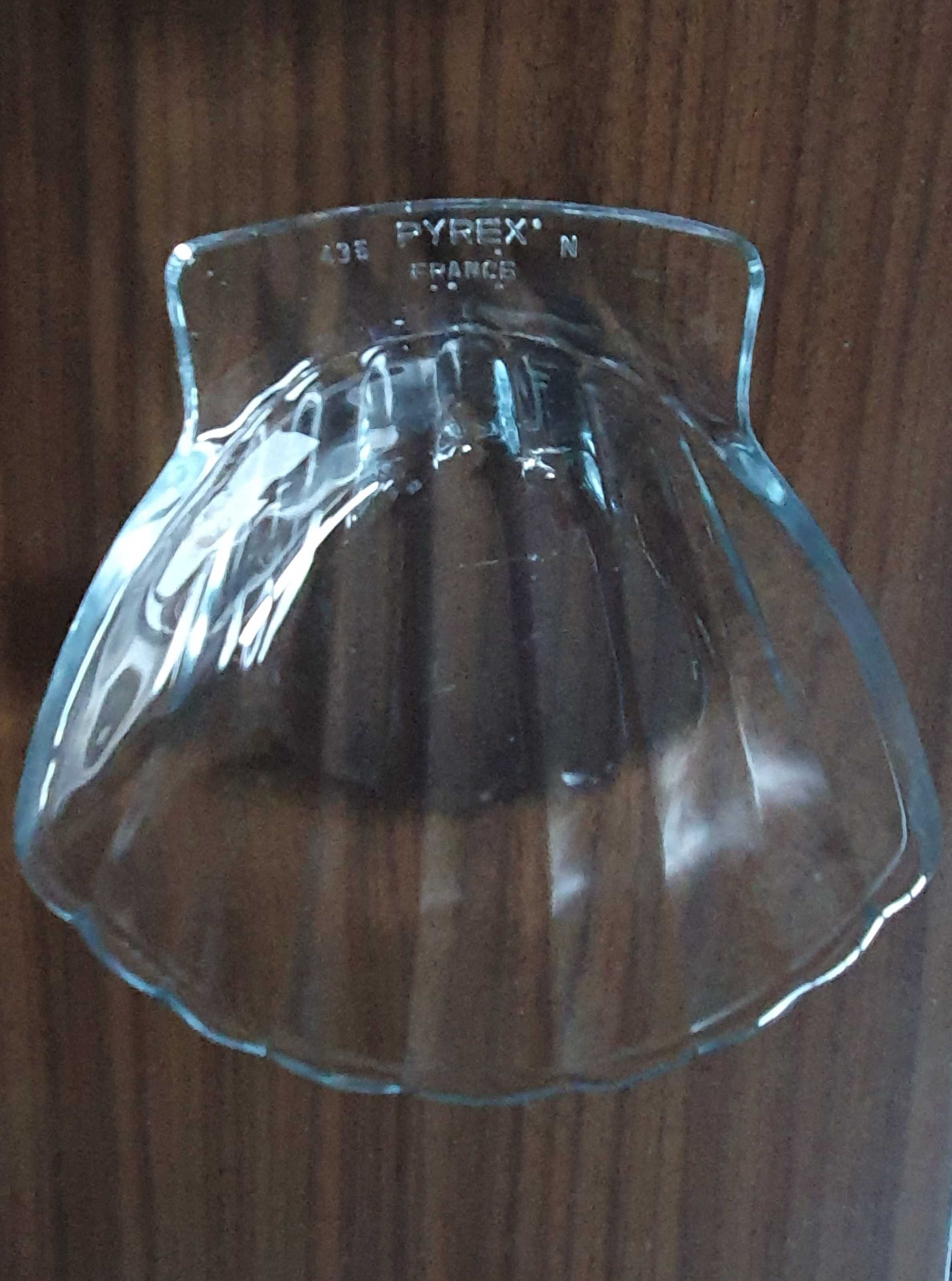 Concha em vidro Pyrex - France
