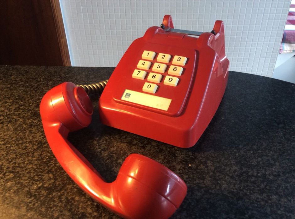 Telefone vermelho