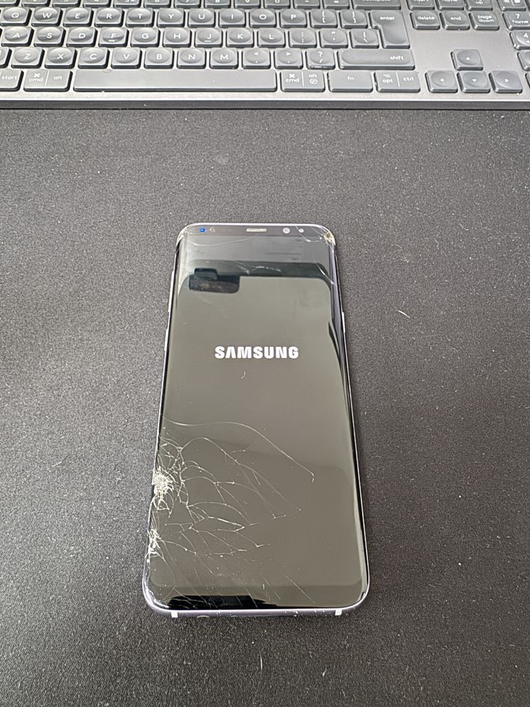 Samsung galaxy s8+ uszkodzony