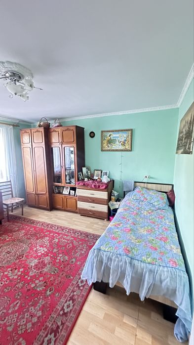 Продається двокімнатна квартира у м. Бориславі