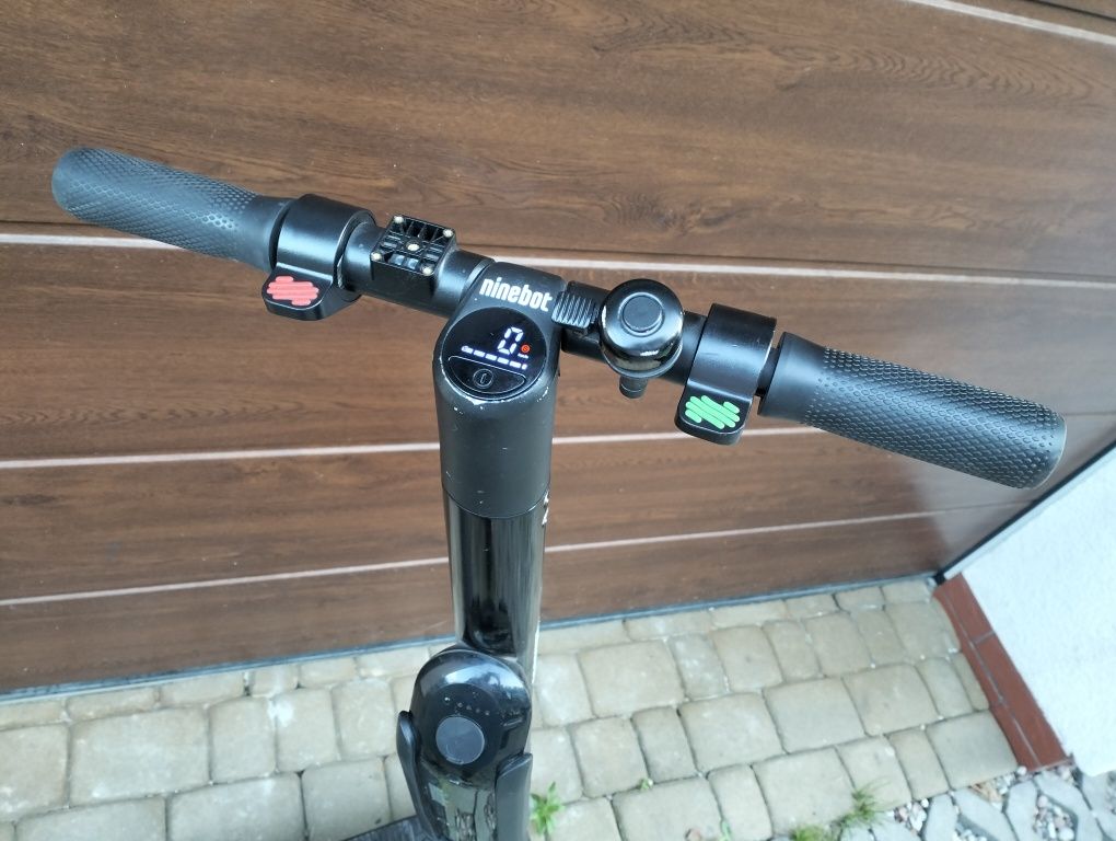 Hulajnoga Ninebot by Segway - 2 baterie / 40km zasiegu