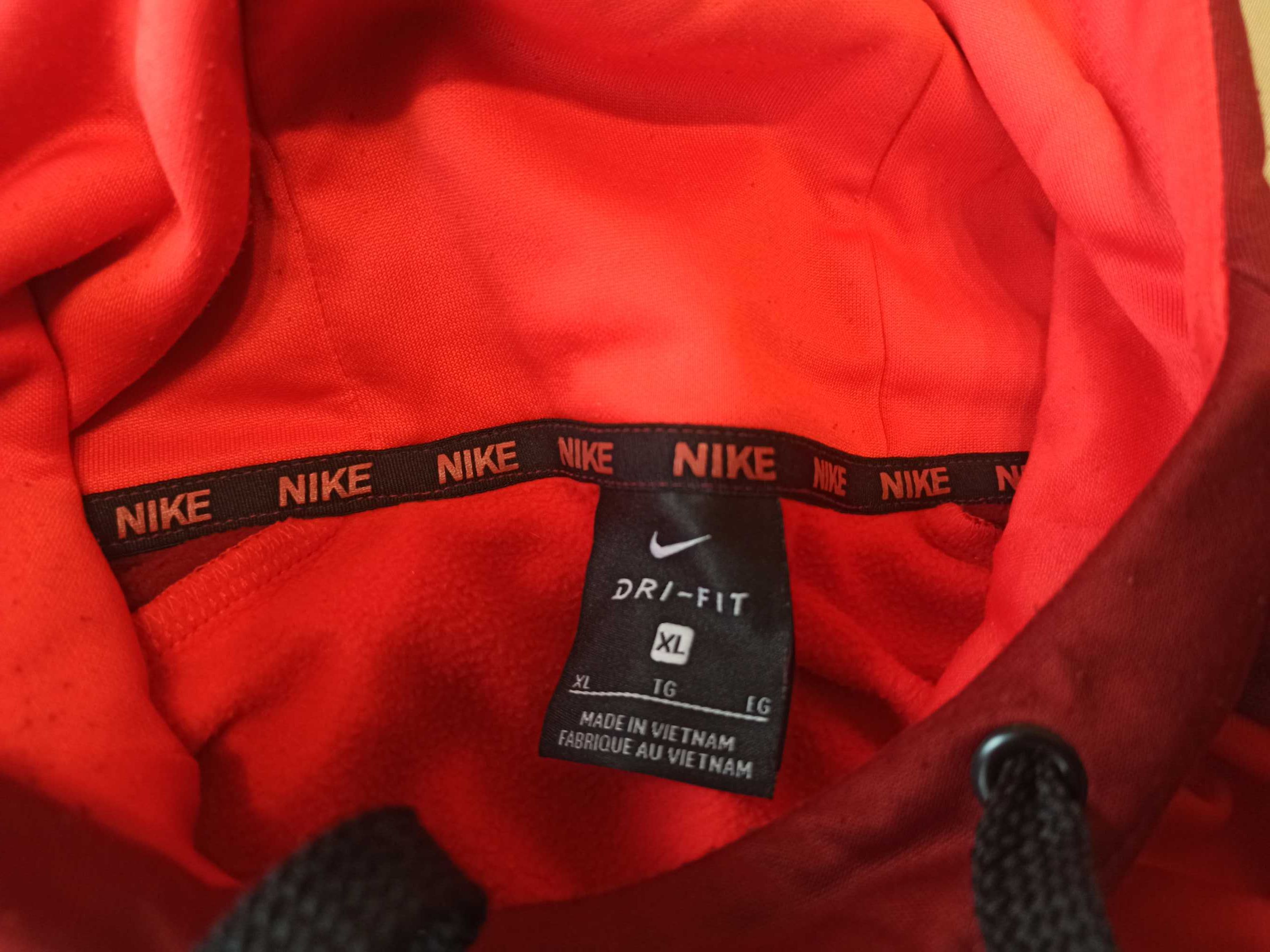 Męska oryginalna bluza z kapturem firmy Nike Dri-Fit  r. XL jak nowa