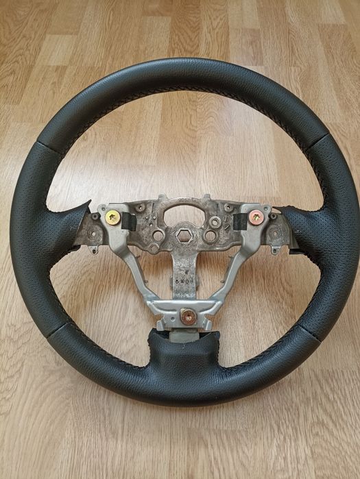 Обменяю руль mazda 3 bk