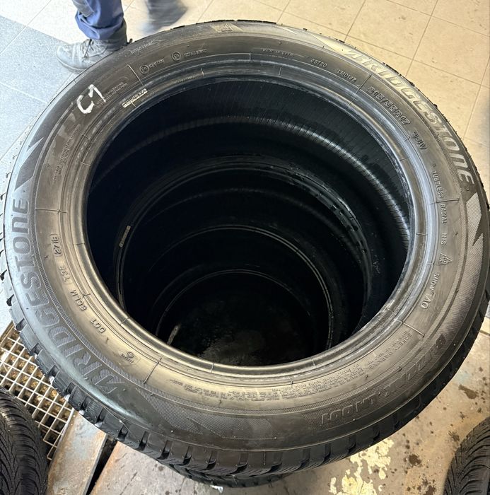 4x opona zimowa Bridgestone Blizzak LM001 215/55 R17 94V AO