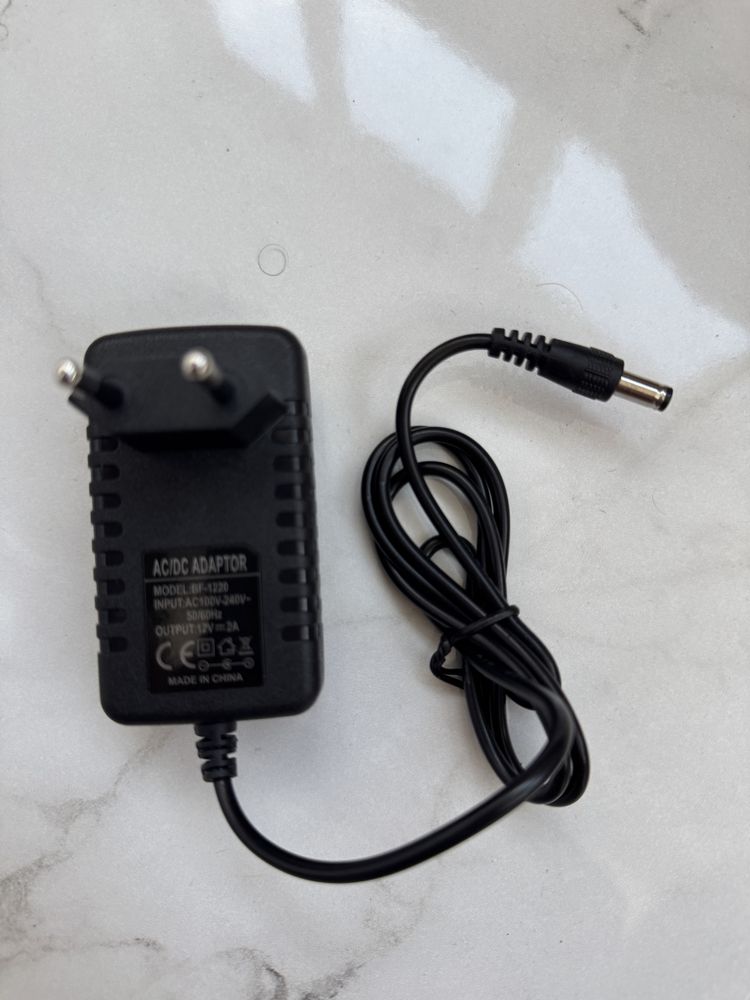 Адаптер 12v 2A