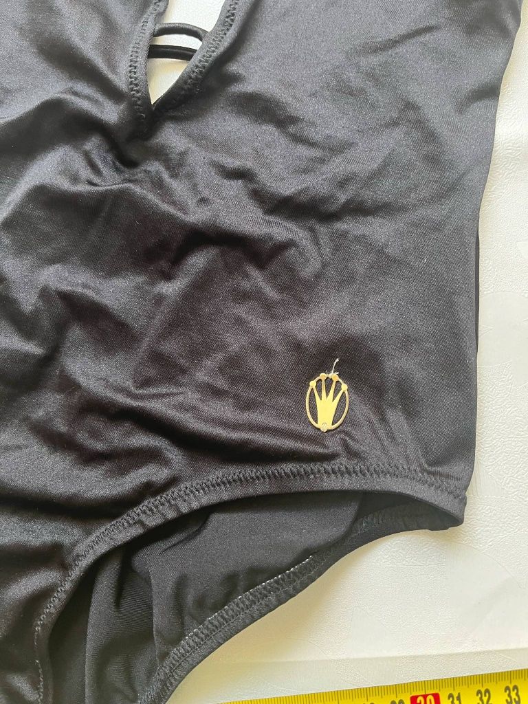 Triumph kostium kąpielowy strój jednoczęściowy czarny logo 36 luksusow
