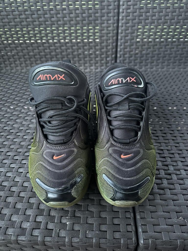 Nike AIR max 720