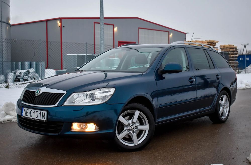 Skoda Octavia 1.4TSI 122KM Elegance DSG Xenon Webasto El. fotele Szyberdach PDC x2