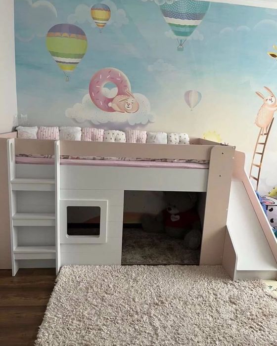 Кровать чердак с горкой для девочки