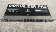 Processador de Efeitos Behringer Virtualizer Pro DSP024P