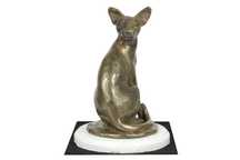 Kot egipski Mau statuetka na białym drewnie Art-Dog