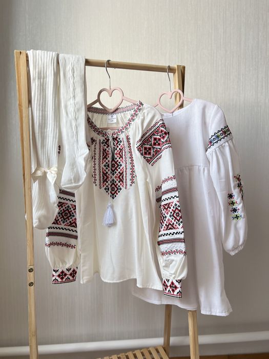 Сукня, комбінезон, куртка, джинси, одяг для дівчаток та малюків