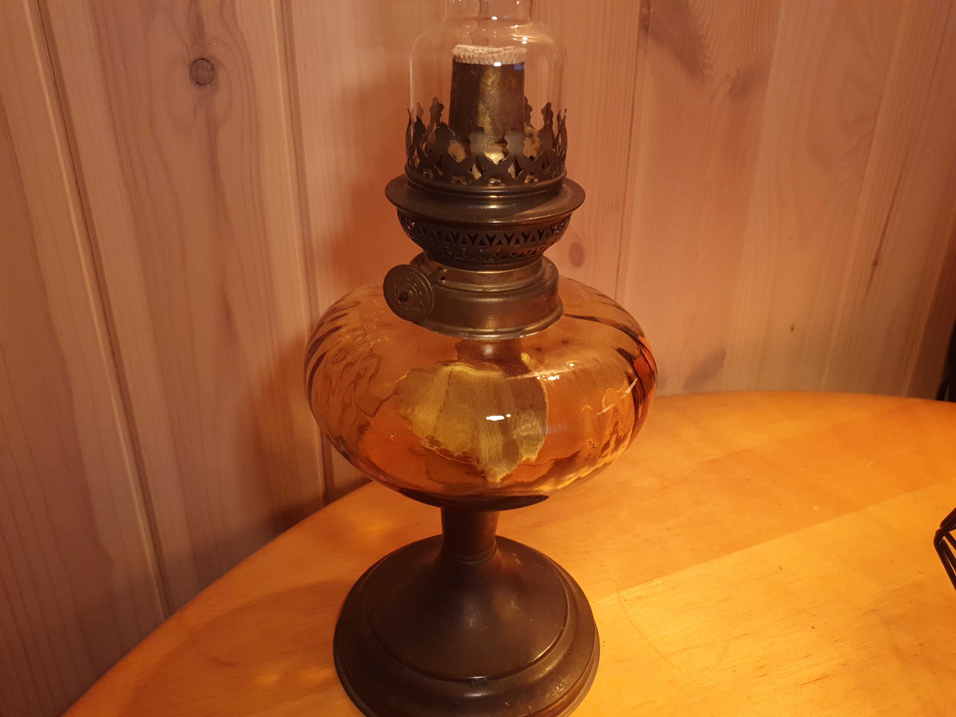 Francuska lampa naftowa