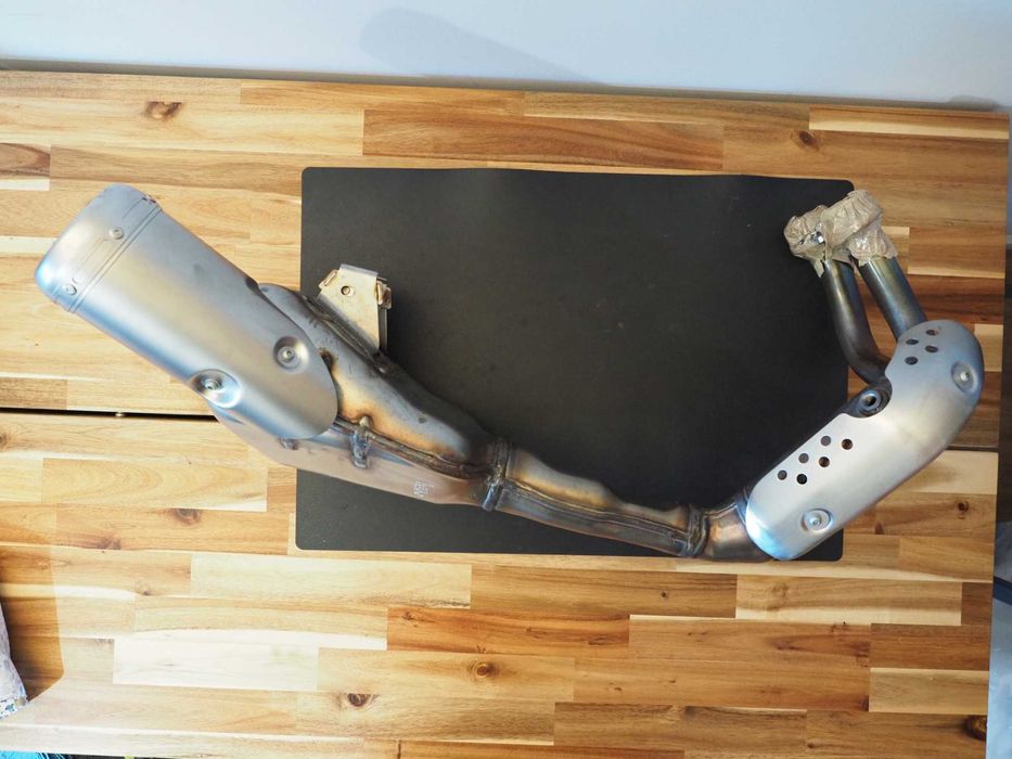 Escape original Yamaha XSR-700/MT-07