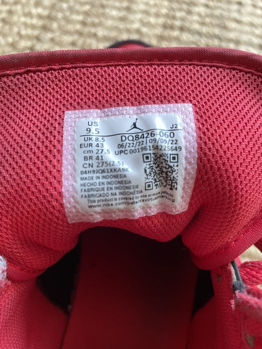 Jordan 1 Mid preto e encarnado (43)