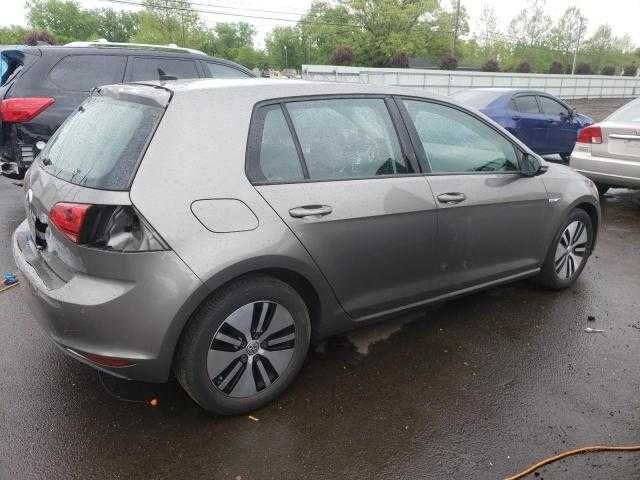 Volkswagen E-GOLF 2015