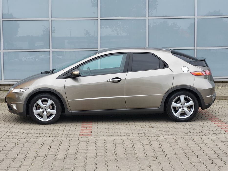 Civic ufo 2008 r piękna 1.4  benzyna servisbenz faktura