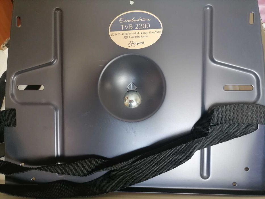 Нова, зручна у використанні підставка для TV/відеотехніки