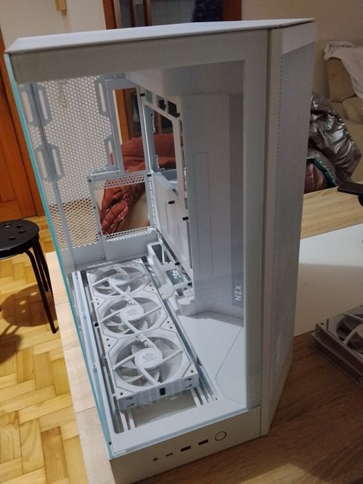 Caixa Extended-ATX NZXT H9 Flow (2025) Tempered Glass Branca