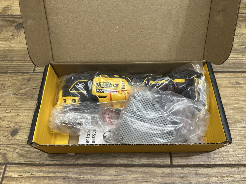 Narzędzie wielofunkcyjne, multitool DeWalt DCS355 z 2024r. | akcesoria